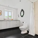 1 Bedroom Amazing In Feriehus